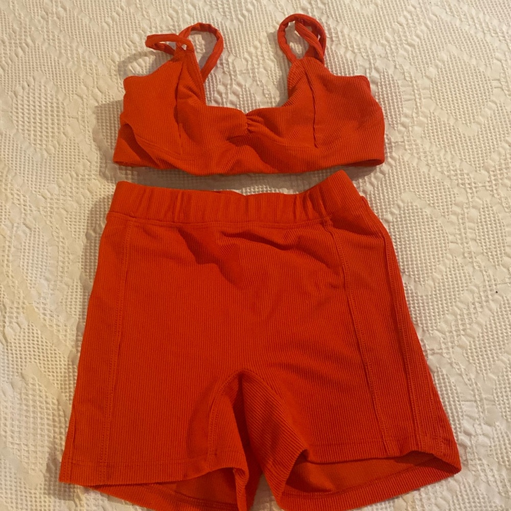 RED FIVE DANCEWEAR SET SIZE XSA